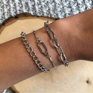 Bundle bag #4 - ($8) 🛍️